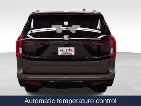 Used 2025 Ford Expedition Tremor image 7