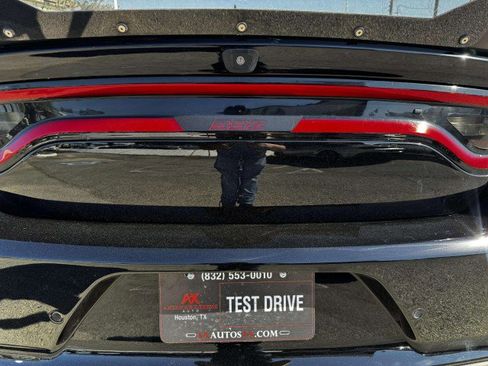 Used 2018 Dodge Charger R/T Scat Pack w/ Dynamics Package image 17