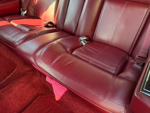 Used 1991 Cadillac De Ville Coupe image 26