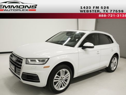 Used 2019 Audi Q5 2.0T Premium Plus w/ Premium Plus Package image 1