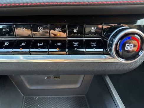 Used 2025 Chevrolet Equinox RS w/ Convenience Package III image 21