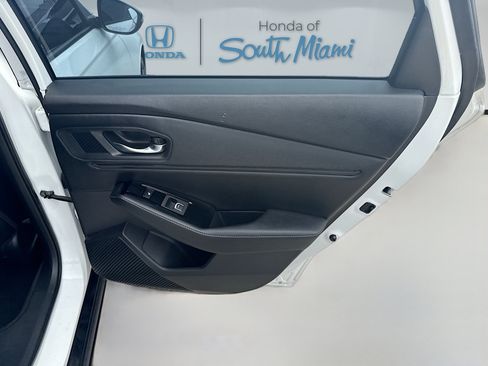 Used 2023 Honda Accord Touring image 31