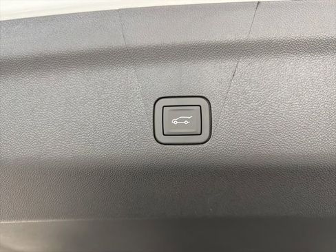 Used 2026 GMC Yukon Elevation AWD/4WD image 24