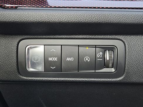 New 2026 Chevrolet Traverse Z71 w/ Driver Confidence Package image 15