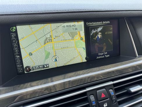 Used 2014 BMW 740i image 28