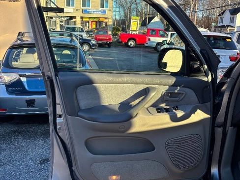 Used 2005 Toyota Sequoia SR5 image 13