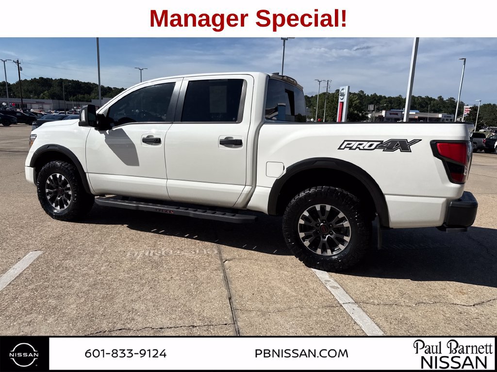 Used 2023 Nissan Titan PRO-4X w/ Pro-4x Convenience Package AWD/4WD image 12