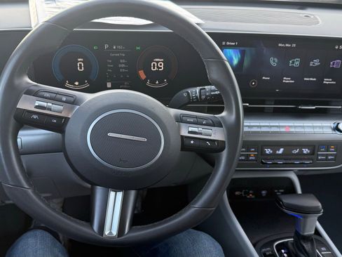 Used 2024 Hyundai Kona SEL image 36