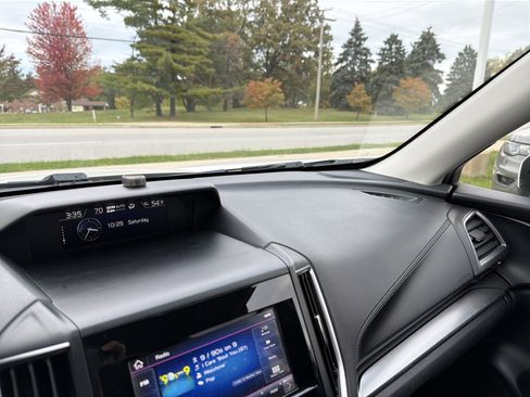 Used 2019 Subaru Forester Premium image 25