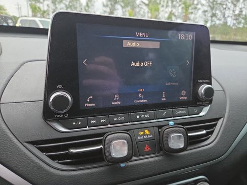 Used 2020 Nissan Altima 2.5 S image 10