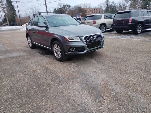 Used 2015 Audi Q5 2.0T Premium Plus w/ Technology Package image 27