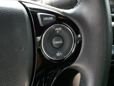 Certified 2017 Honda Accord EX-L image 25