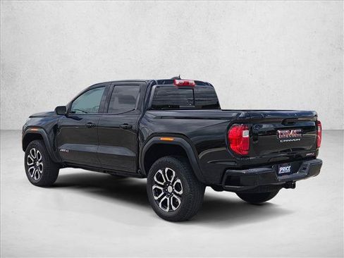 Used 2023 GMC Canyon AT4 w/ AT4 Premium Package AWD/4WD image 8