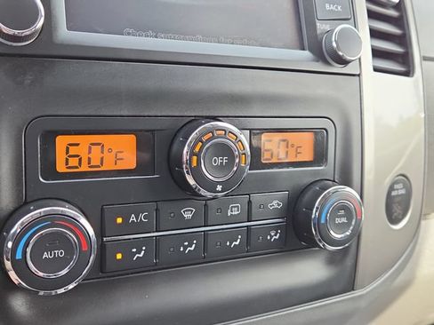 Used 2019 Nissan Frontier SL AWD/4WD image 15