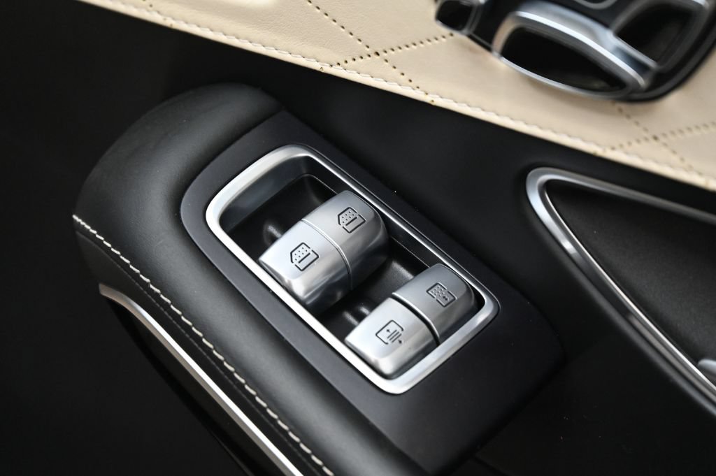 Used 2015 Mercedes-Benz S 65 AMG Sedan image 47