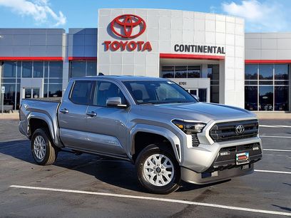 New 2025 Toyota Tacoma SR5