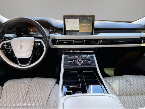 Used 2022 Lincoln Aviator Black Label w/ Dynamic Handling Package AWD/4WD image 7