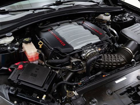 Used 2021 Chevrolet Camaro SS image 27