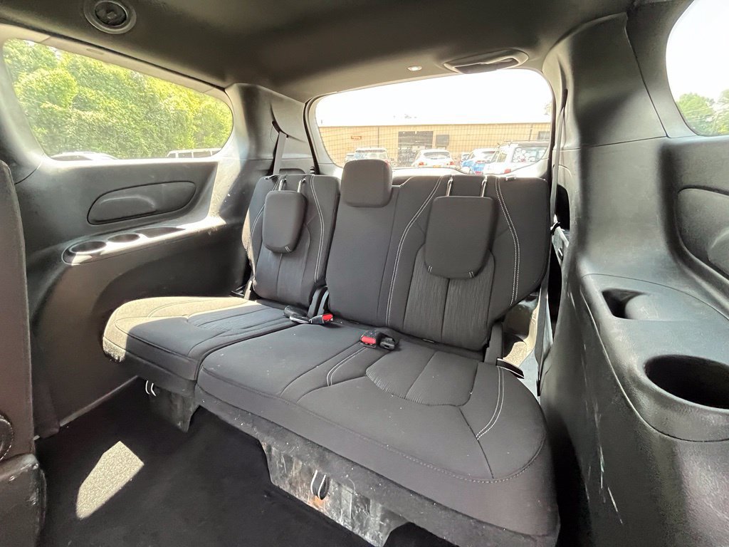 Used 2024 Chrysler Pacifica Touring FWD image 27