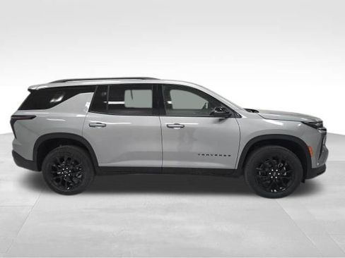 New 2026 Chevrolet Traverse LT w/ Midnight/Sport Edition image 6