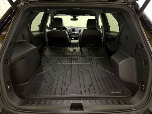 Used 2023 Chevrolet Equinox RS w/ LPO, Floor Liner Package AWD/4WD image 16