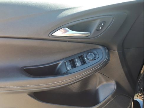 Used 2025 Buick Encore GX Preferred FWD image 16