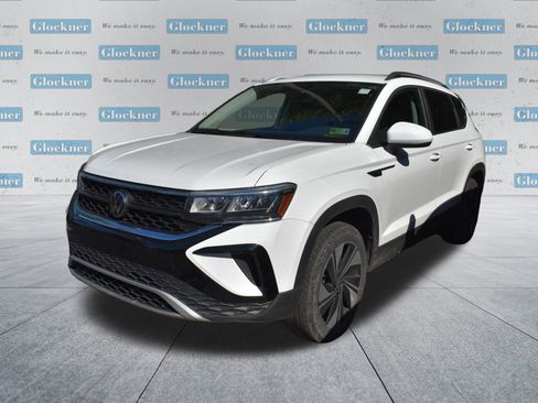 Used 2024 Volkswagen Taos SE AWD/4WD image 8