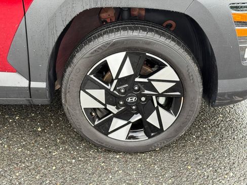 Certified 2024 Hyundai Kona SEL AWD/4WD image 8