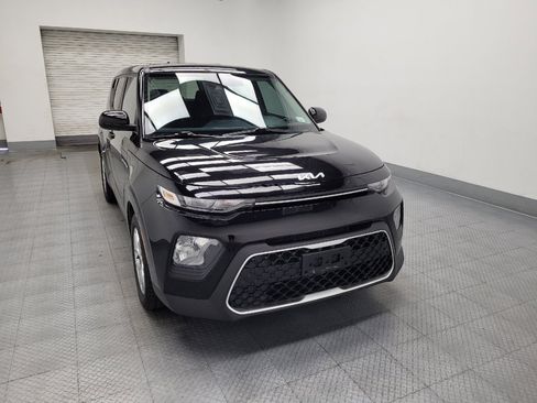 Used 2022 Kia Soul LX w/ Technology Package FWD image 14