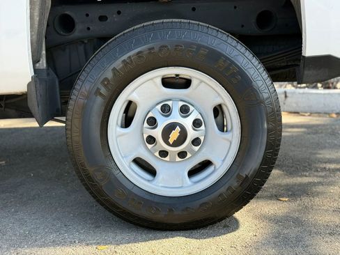 Used 2015 Chevrolet Silverado 2500 W/T image 12