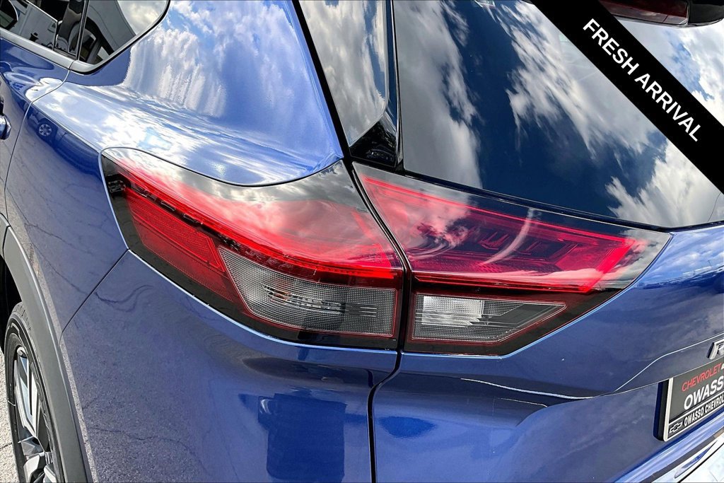 Used 2022 Nissan Rogue SL FWD image 22
