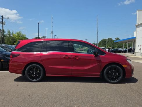 New 2026 Honda Odyssey Sport-L image 2
