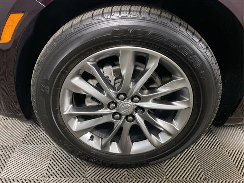 Used 2022 Buick Enclave Avenir w/ Avenir Technology Package image 10