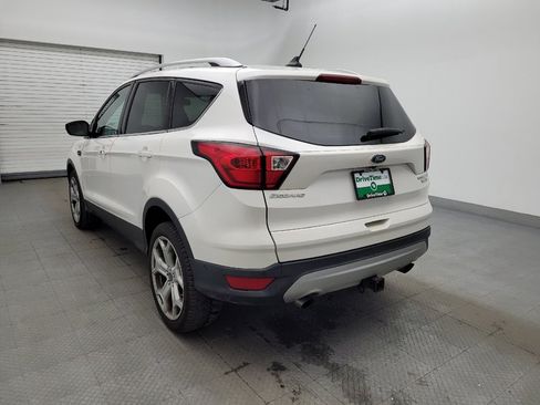 Used 2019 Ford Escape Titanium image 5