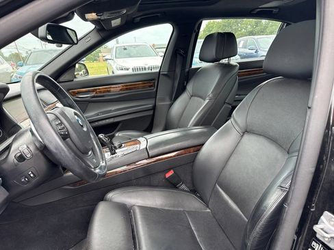 Used 2014 BMW 750Li xDrive AWD/4WD image 10
