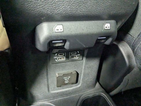 Used 2022 Jeep Wrangler Unlimited Sport w/ Sun And Sound Package AWD/4WD image 35