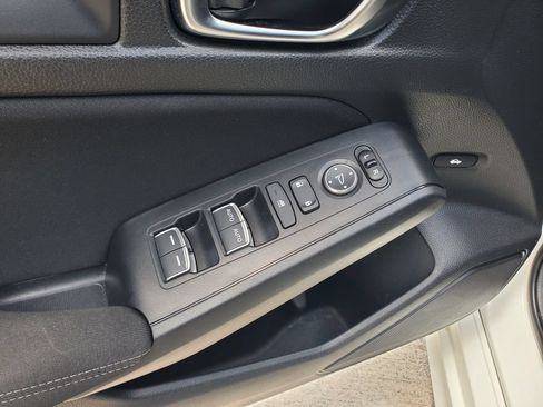 Used 2025 Honda Civic Sport image 17