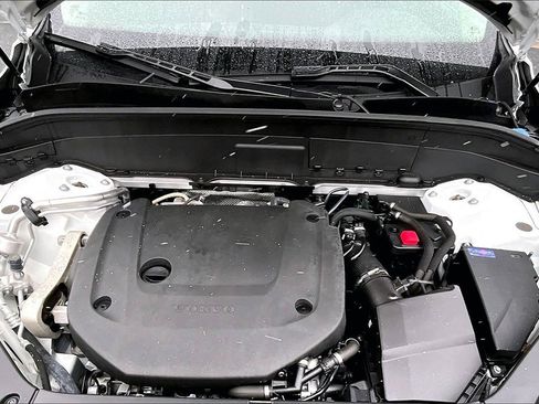 Used 2024 Volvo XC90 B6 Plus image 31