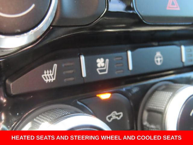 Used 2019 RAM 1500 Laramie AWD/4WD image 7