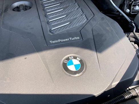 Used 2023 BMW X5 xDrive40i w/ M Sport Package AWD/4WD image 32