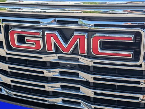 Used 2025 GMC Sierra 1500 Denali w/ Technology Package AWD/4WD image 3