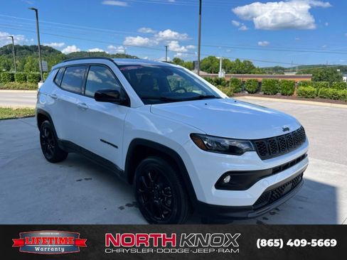 New 2026 Jeep Compass Latitude AWD/4WD image 29