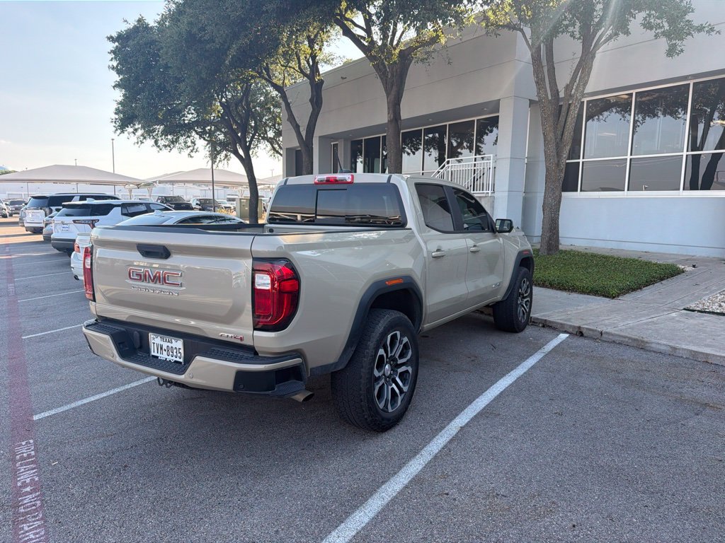 Used 2023 GMC Canyon AT4 w/ AT4 Premium Package AWD/4WD image 5
