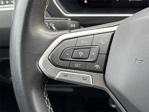 Used 2022 Volkswagen Tiguan SE image 25