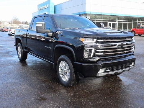 Used 2021 Chevrolet Silverado 2500 High Country w/ Z71 Off-Road Package image 2