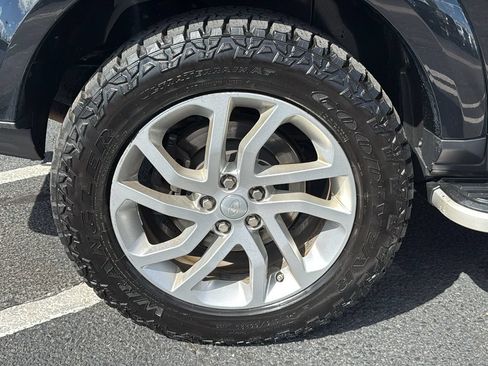 Used 2016 Land Rover LR4 HSE AWD/4WD image 14