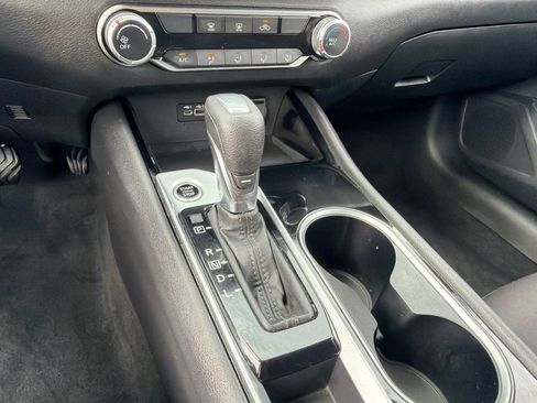 Used 2024 Nissan Altima 2.5 SV FWD image 13