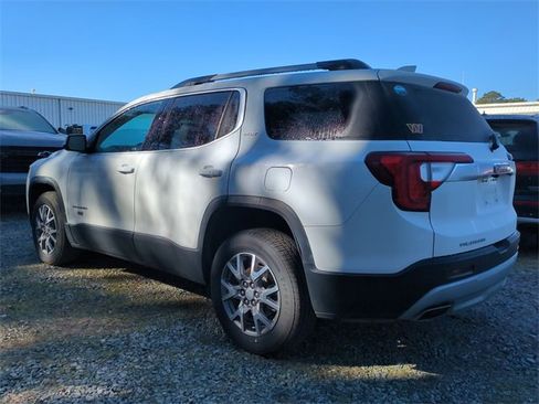 Used 2022 GMC Acadia SLT w/ Technology Package image 7