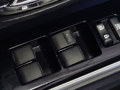 Used 2016 Toyota Prius C Persona Series image 27