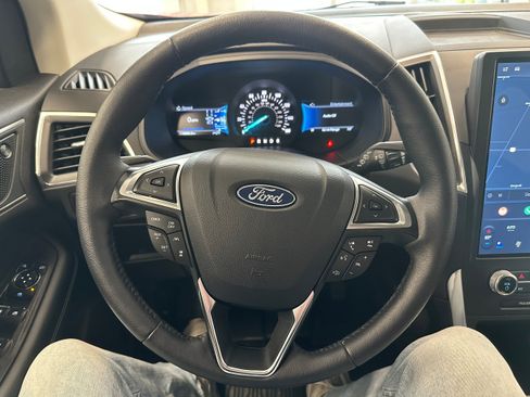Used 2024 Ford Edge Titanium w/ Equipment Group 301A AWD/4WD image 23
